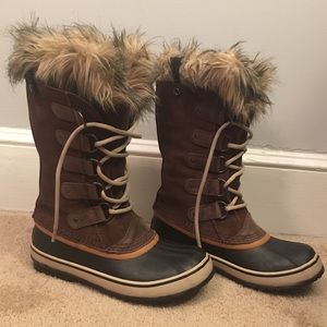 Sorel Burgundy/Cattail Joan of Arctic Winter Boots